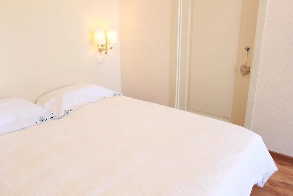 Guest house Dal Generale Hotel Moniga del Garda Italy
